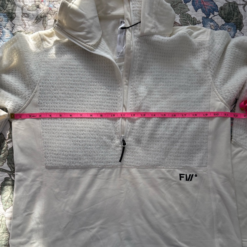 FW Manifest Alpha Fleece Hoodie. HARD TO FIND! - Picture 10 of 10